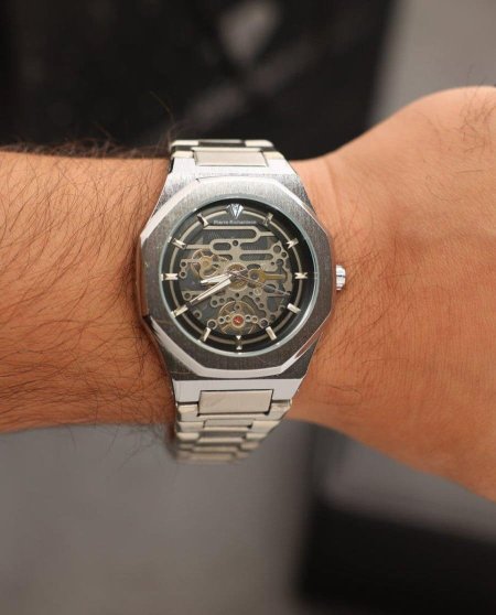 שעון  Pierre Richardson יוקרתי + קופסה איכותית