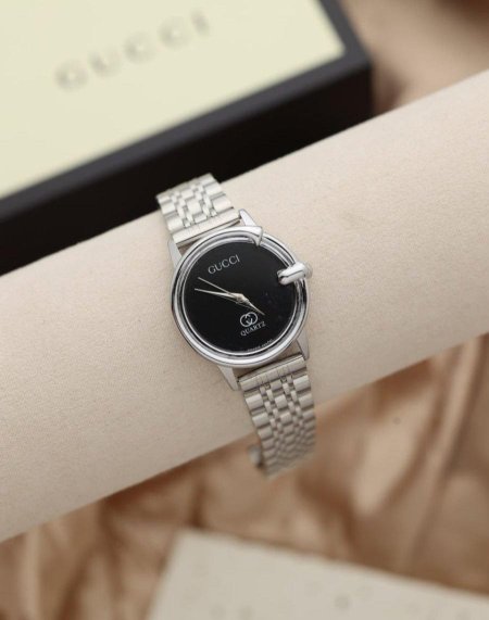 שעון Gucci יוקרתי + קופסה איכותית