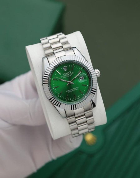 שעון רולקס יוקרתי + קופסה איכותית