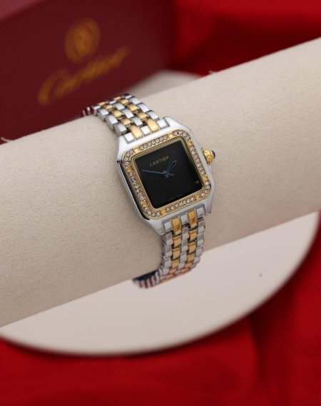 שעון Cartier יוקרתי + קופסה איכותית