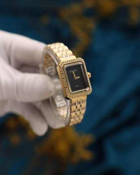 שעון Chanel יוקרתי + קופסה איכותית