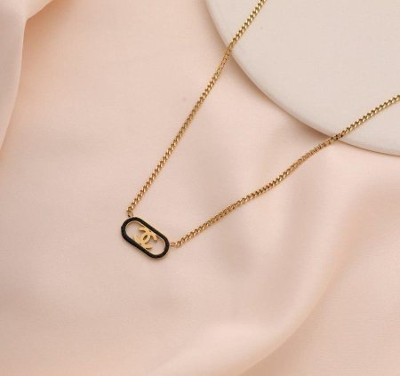 שרשרת יוקרתית בעיצוב אלגנטי