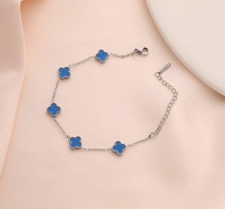 צמיד יוקרתי בעיצוב עדין ומרהיב