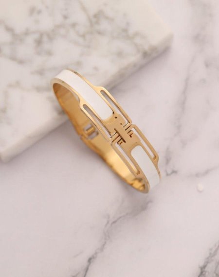 צמיד יוקרתי בעיצוב עדין ומרהיב