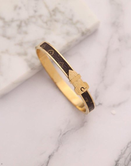 צמיד יוקרתי בעיצוב עדין ומרהיב