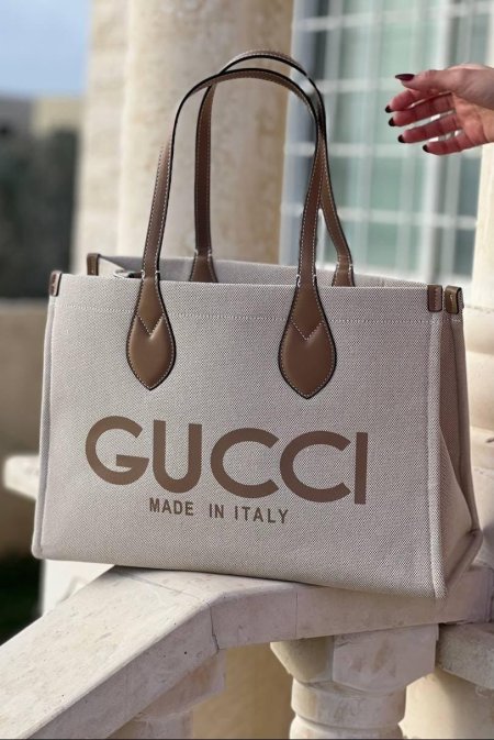 תיק יוקרתי בעיצוב מרשים ונוחות מושלמת