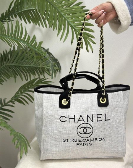 תיק יוקרתי בעיצוב מרשים ונוחות מושלמת